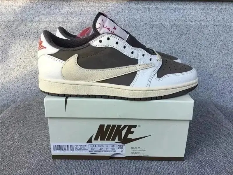 Nike Air Jordan 1 Sneakers 3